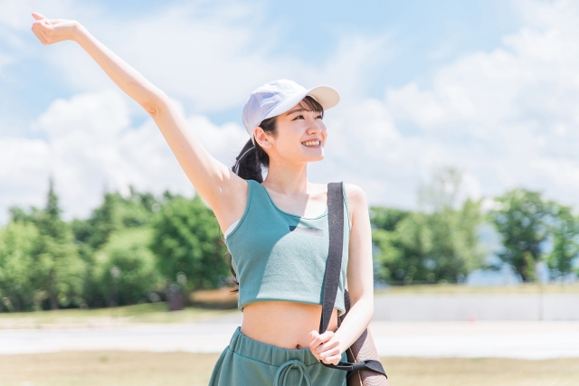 運動する女性
